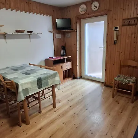 Apartment Marmolada *