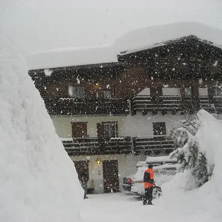 Apartment Marmolada *