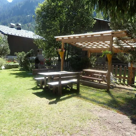 Apartment Marmolada *
